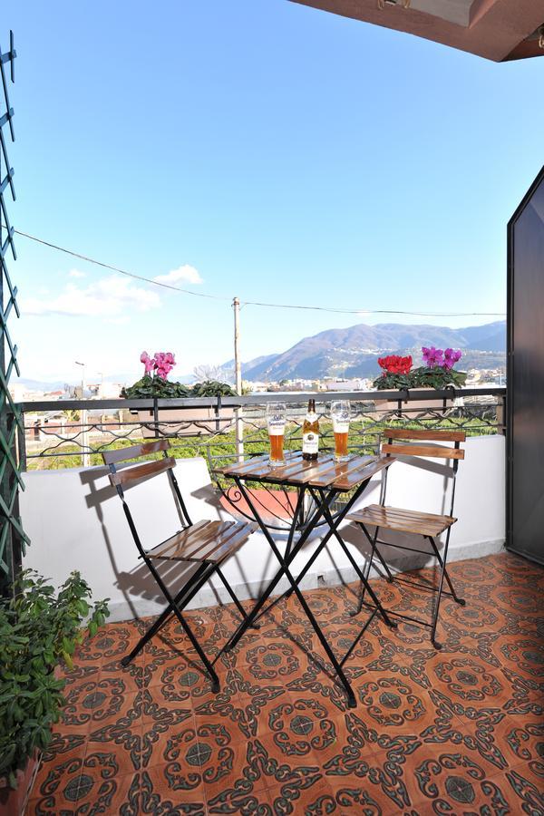 B&B Le Cycas Castellammare di Stabia Exterior foto